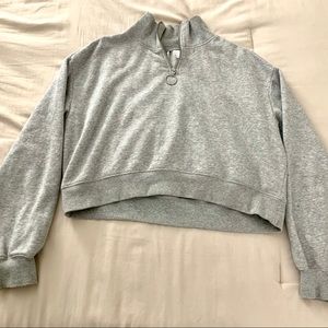 Cropped sweatshirt